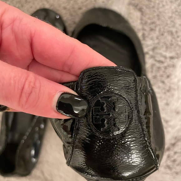 Tory Burch leather shiny black Ballet flats size 5. - Picture 3 of 3